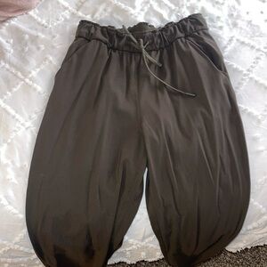 lulu stretch high rise jogger